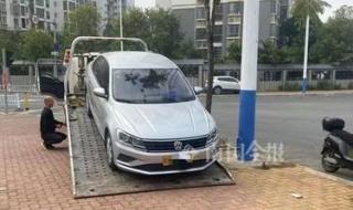 柳州公交车坠河事件